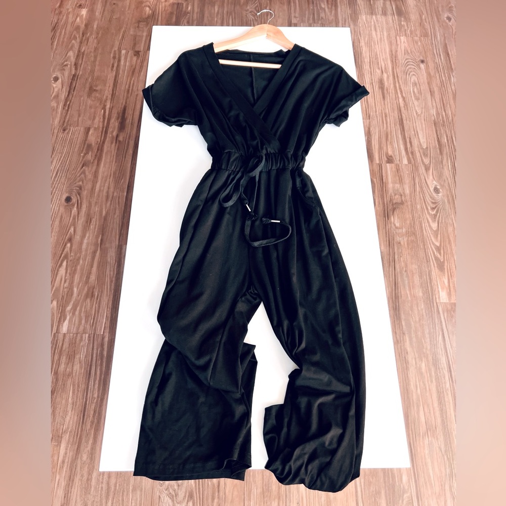 Womens Short Sleeve V-Neck Cross over, Tie waist Romper